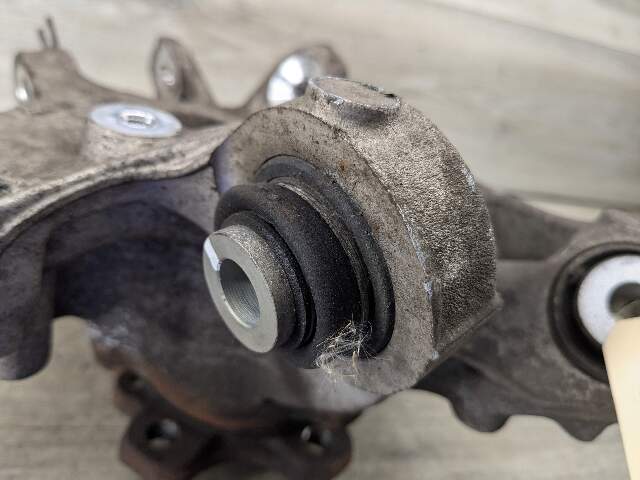 18-24 OEM BMW G01 X3 REAR Left Driver Side Wheel Hub Spindle Knuckle Bearing