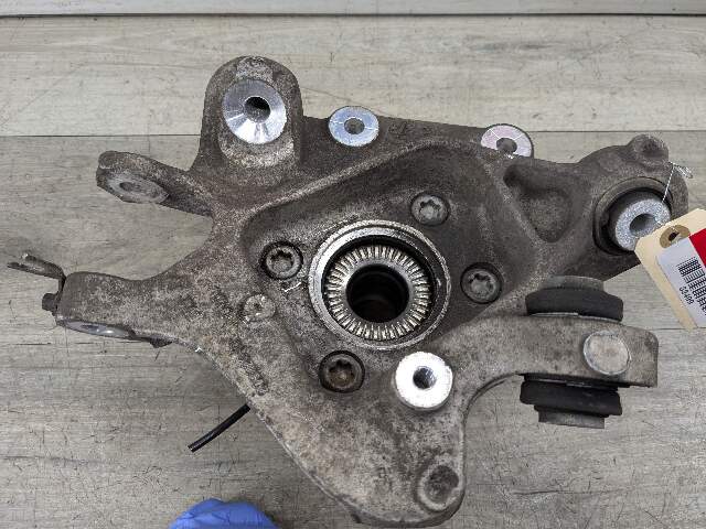 18-24 OEM BMW G01 X3 REAR Left Driver Side Wheel Hub Spindle Knuckle Bearing