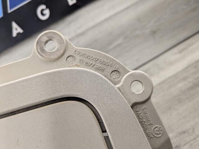 *07-13 OEM BMW E93 328 330 335 M3 Right Convertible Top Folding Top Hinge Flap