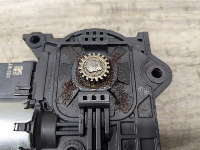 OEM BMW G01 G02 G05 F97 X3 Panoramic Sunroof Sun Moon Roof Shade Motor ROLLER