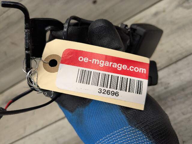 OEM BMW G01 G02 F97 F98 X3M REAR Right Passenger Side SeatBelt Seat Belt Buckle