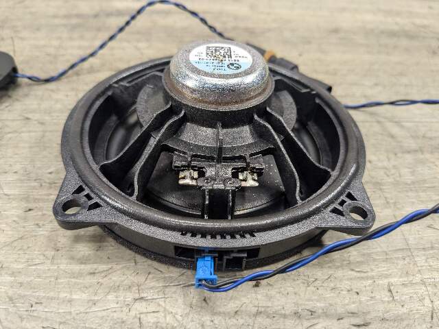 OEM BMW G01 G02 G05 G07 X3 X5 X7 Audio Sound Midrange Door Speaker Tweeter PAIR