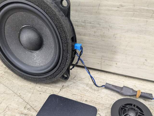 OEM BMW G01 G02 G05 G07 X3 X5 X7 Audio Sound Midrange Door Speaker Tweeter PAIR