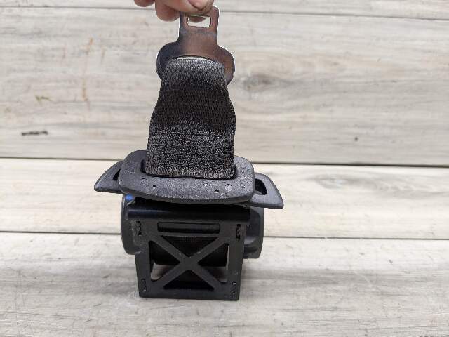 OEM BMW F90 M5 G30 530 540 Rear Center Middle Upper Seatbelt Seat Belt Retractor