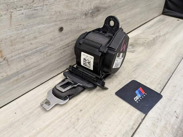 OEM BMW F90 M5 G30 530 540 Rear Center Middle Upper Seatbelt Seat Belt Retractor