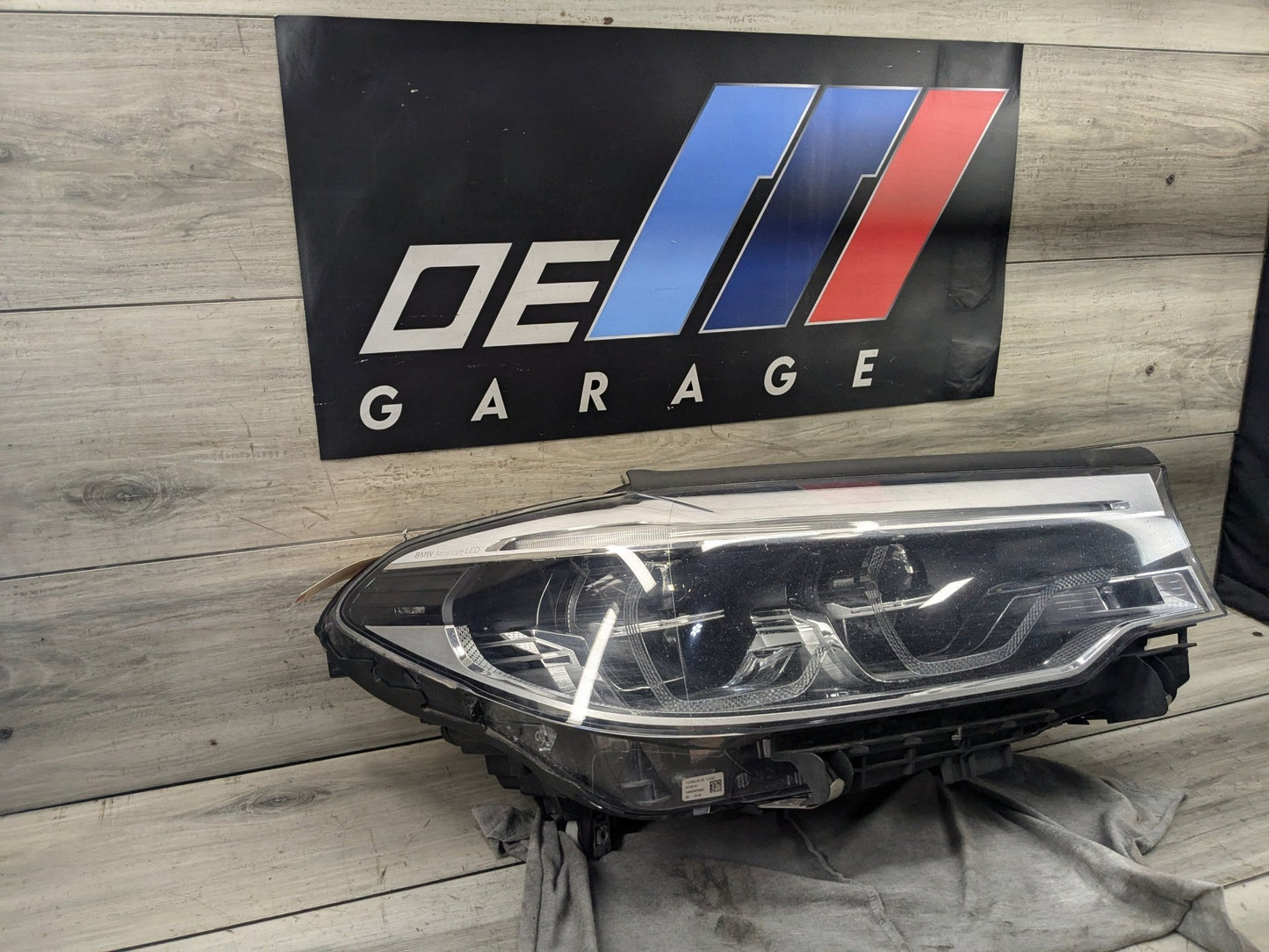 17-20 OEM BMW F90 G30 M550 Passenger Right ICON Adaptive LED Headlight COMPLETE