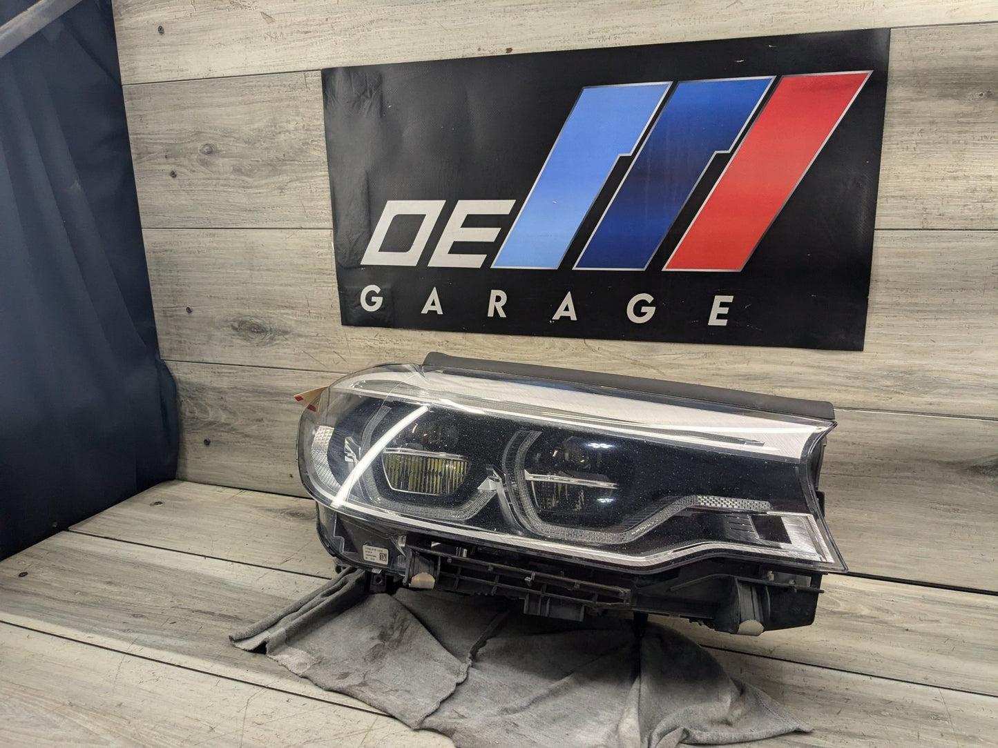 17-20 OEM BMW F90 G30 M550 Passenger Right ICON Adaptive LED Headlight COMPLETE