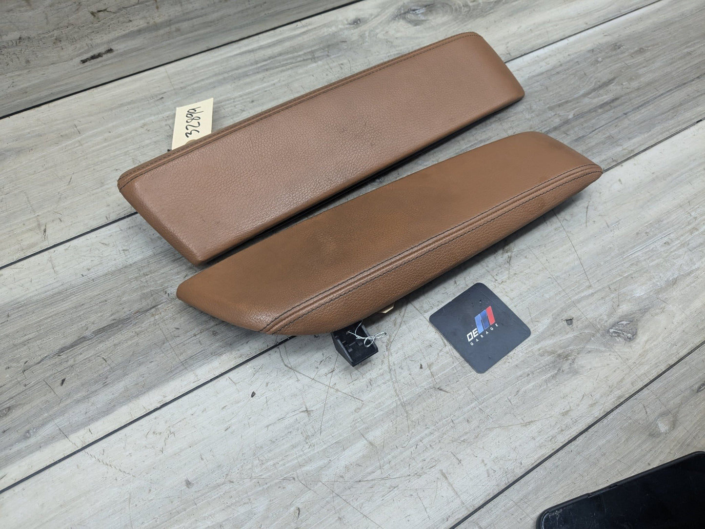 17-23 OEM BMW G30 530 540 M550 Retractable Armrest Tray Console Leather Brown