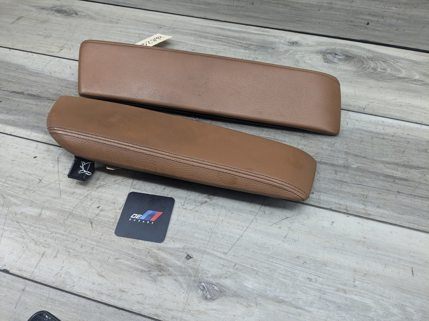 17-23 OEM BMW G30 530 540 M550 Retractable Armrest Tray Console Leather Brown