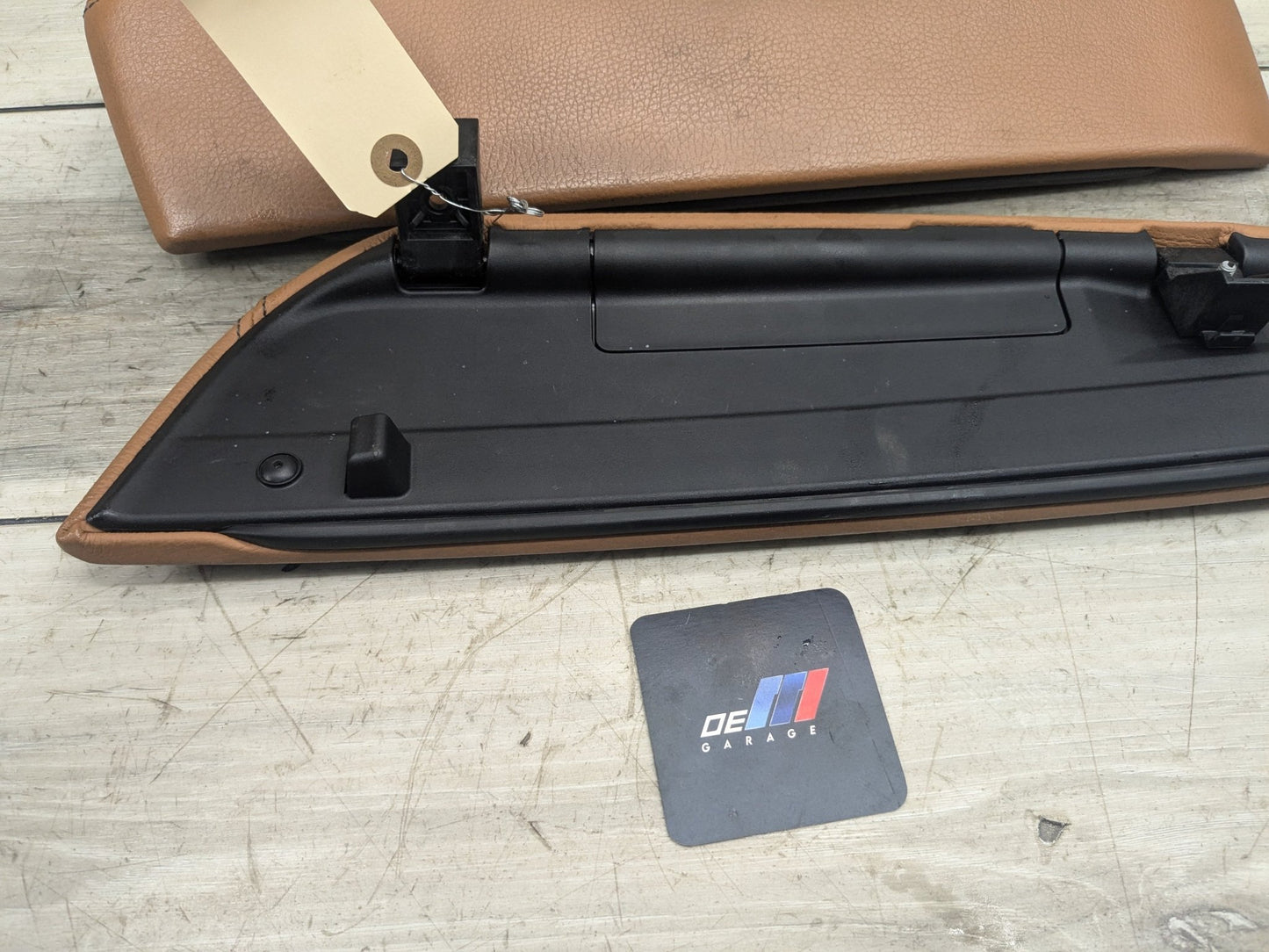 17-23 OEM BMW G30 530 540 M550 Retractable Armrest Tray Console Leather Brown