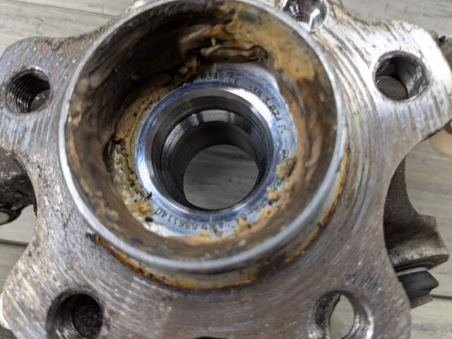 18-24 OEM BMW G01 X3 REAR Right Passenger Side Wheel Hub Spindle Knuckle Bearing