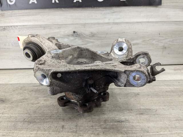 18-24 OEM BMW G01 X3 REAR Right Passenger Side Wheel Hub Spindle Knuckle Bearing
