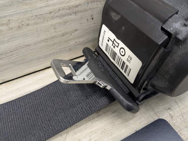 OEM BMW F22 F30* F32 F36 F82 M4 REAR Left Right Outer Upper Seat Belt Retractor