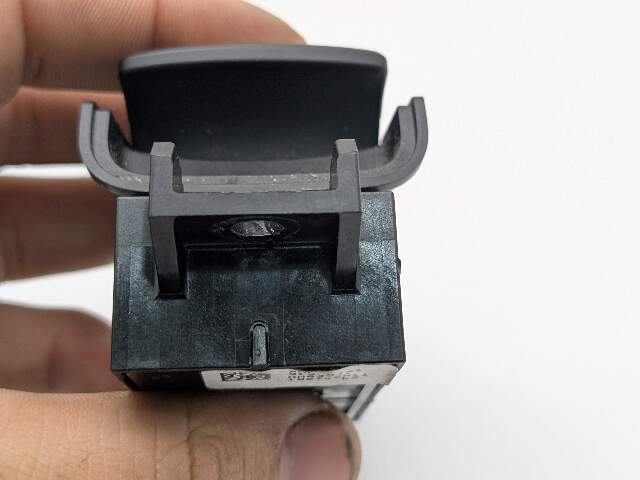 OEM BMW F90 M5 G30 G01 X3 G02 X4 F97 F98 Parking Brake Auto Hold Switch