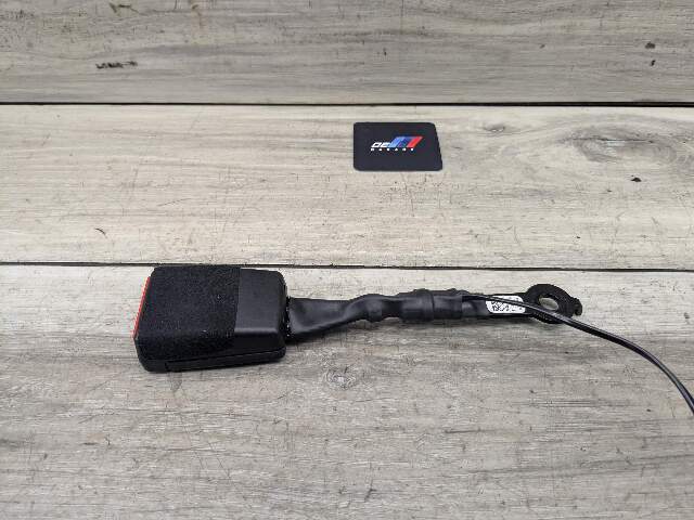 OEM BMW G01 G02 G20 X3 X4 330 M340 840 850 M8 Front Right Left Seatbelt Buckle