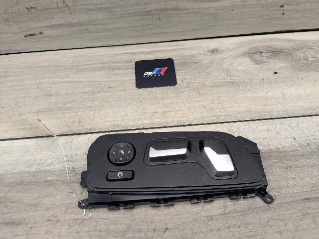 OEM BMW G01 G02 G20 M340 X3 Front Passenger Right Seat Adjustment Control Switch