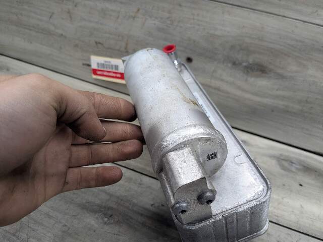 18-24 OEM BMW G01 G02 X3 X4 AC Air Conditioning Compact Condenser with Dryer
