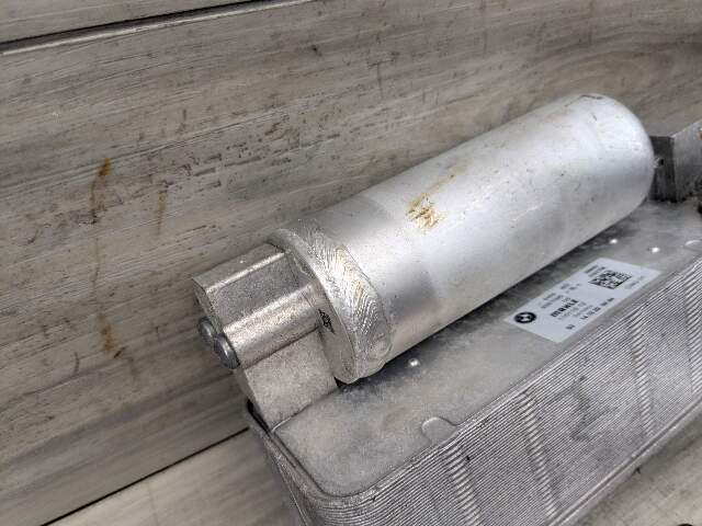 18-24 OEM BMW G01 G02 X3 X4 AC Air Conditioning Compact Condenser with Dryer
