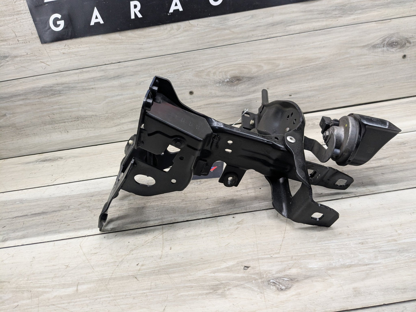 OEM BMW F90 G30 530 540 M550 M5 Left Driver Side Headlight Support Mount Bracket