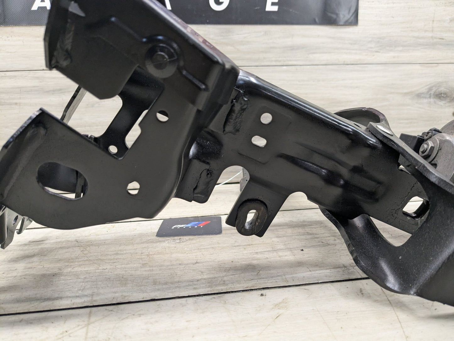 OEM BMW F90 G30 530 540 M550 M5 Left Driver Side Headlight Support Mount Bracket