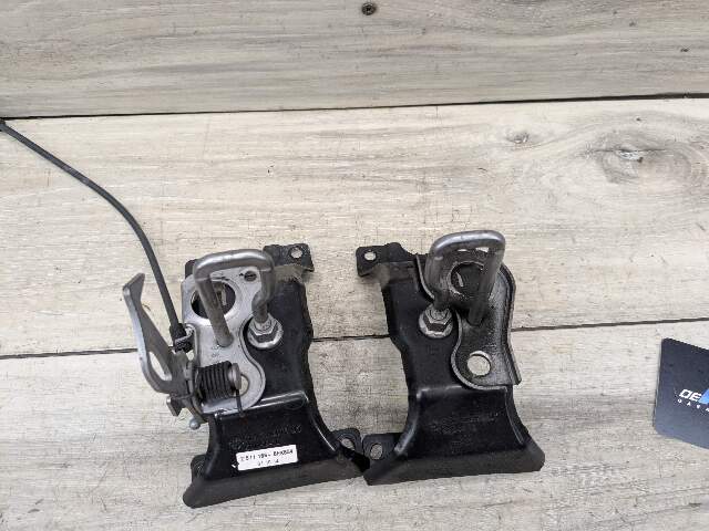 14-19 OEM BMW F15 F85 X5 F16 F86 X6 Hood Hardware Safety Latch Hook SET