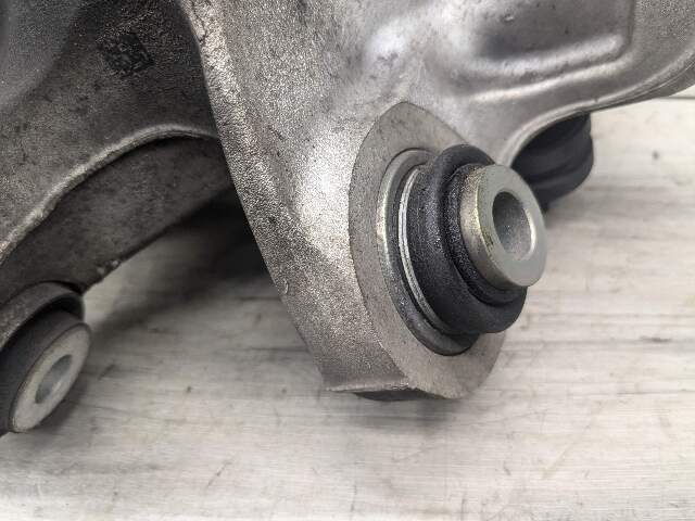 18-24 OEM BMW G01 X3 REAR Left Driver Side Wheel Hub Spindle Knuckle Bearing