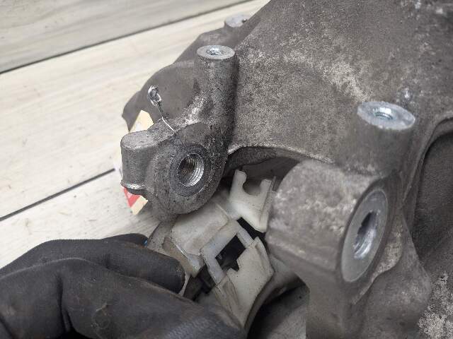17-23 OEM BMW G30 530 540 M5550 REAR Right Passenger Hub Knuckle Bearing Carrier