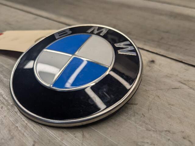 Genuine BMW G01 G02 G05 G30 X3 X4 X5 Hood Trunk Emblem Badge Symbol Logo 82mm
