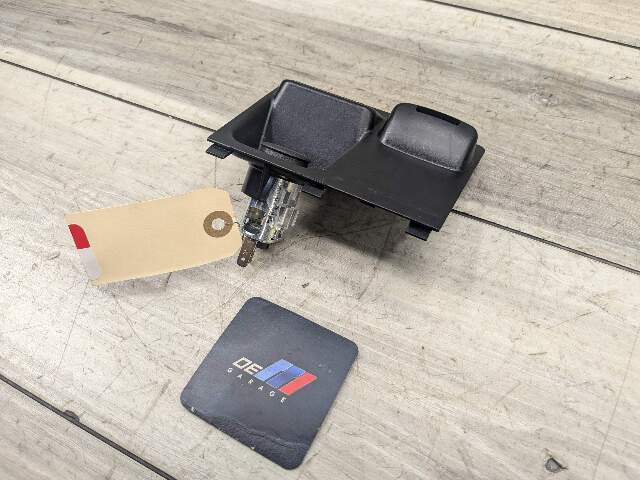 14-19 OEM BMW F15 F16 F85 F86 X5 X6 Center Console Aux Audio Input USB Black