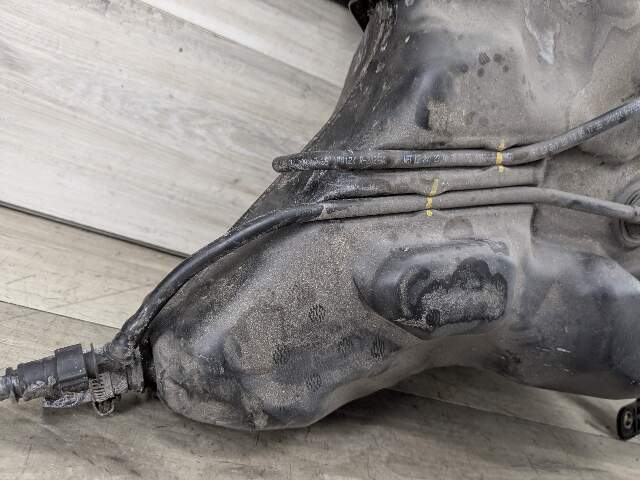 09-13 OEM BMW E70 X5 Diesel Sedan SCR Selective Catalytic Reduction DEF Tank