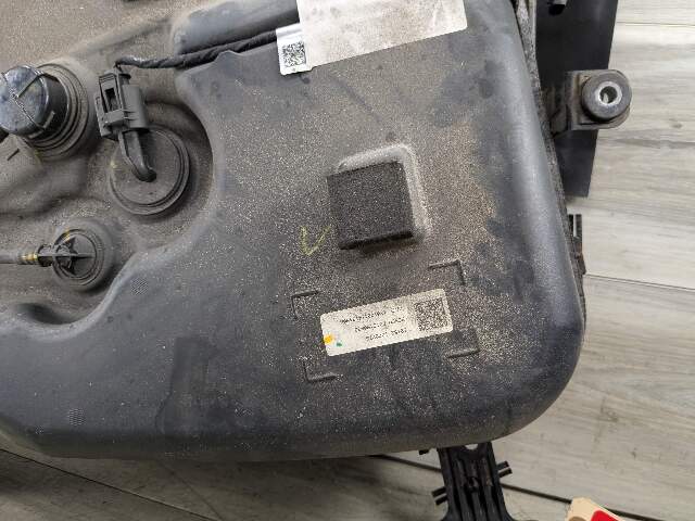09-13 OEM BMW E70 X5 Diesel Sedan SCR Selective Catalytic Reduction DEF Tank