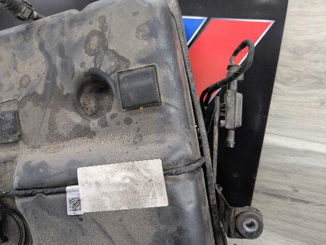 09-13 OEM BMW E70 X5 Diesel Sedan SCR Selective Catalytic Reduction DEF Tank