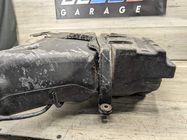 09-13 OEM BMW E70 X5 Diesel Sedan SCR Selective Catalytic Reduction DEF Tank
