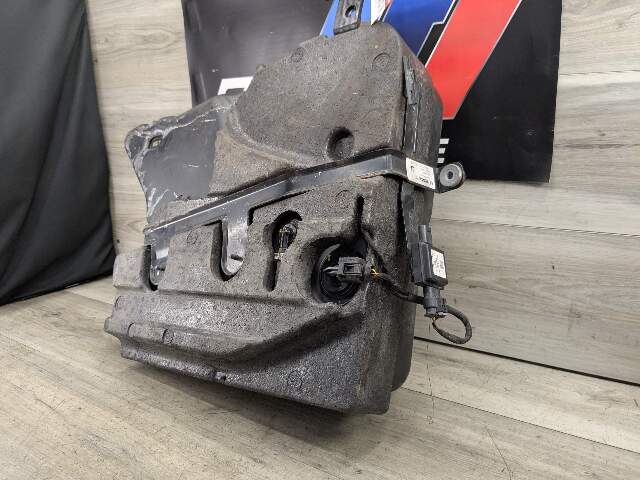 09-13 OEM BMW E70 X5 Diesel Sedan SCR Selective Catalytic Reduction DEF Tank