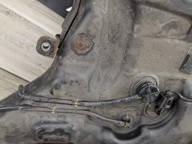 09-13 OEM BMW E70 X5 Diesel Sedan SCR Selective Catalytic Reduction DEF Tank