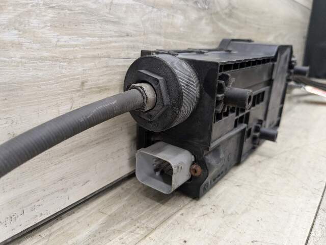 09-15 OEM BMW F01 F02 740 750 Emergency Parking Brake Actuator Unit Motor