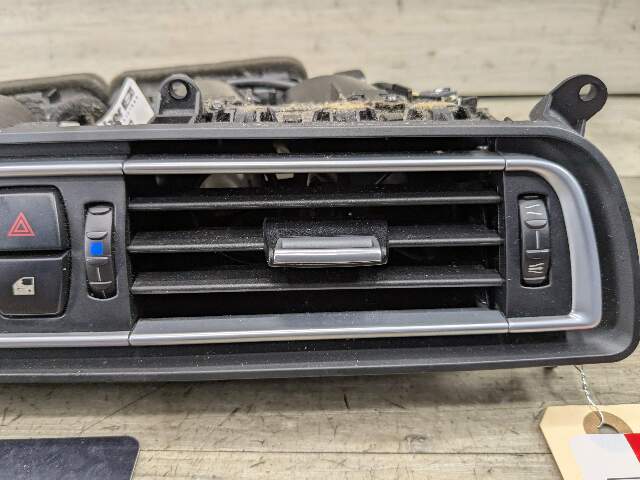 10-15 OEM BMW F01 F02 740 750 Dash Center Air Vent Grille Black