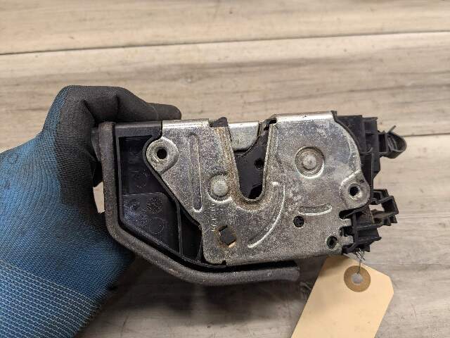 BMW E82 E90 E92 F22 F30 F32 E70 F10 M3 X5 FRONT Left Door Lock Latch Actuator