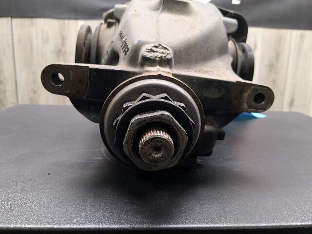 07-13 OEM BMW E82 E90 E92 N54 N55 Automatic Rear Differential Axle Carrier 3.46