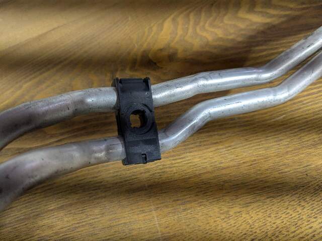13-15 OEM BMW F01 F02 750 LCI N63 Transmission Oil Cooler Inlet Outlet Pipe Hose