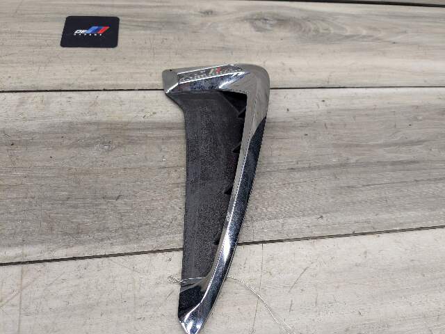 14-18 OEM BMW F15 X5M Right Passenger Fender Grille Grill Vent Trim Air Duct