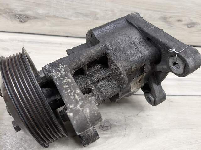 NOTE* 09-13 BMW E70 X5 Diesel Engine M57Y Power Steering Pump w/ Pulley