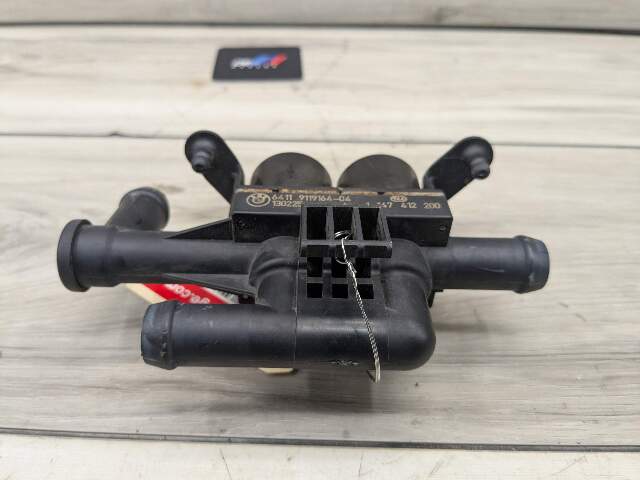 OEM BMW F01 F02 F06 F07 F10 F12 F13 M5 M6 Engine Water Heater Control Valve Pump
