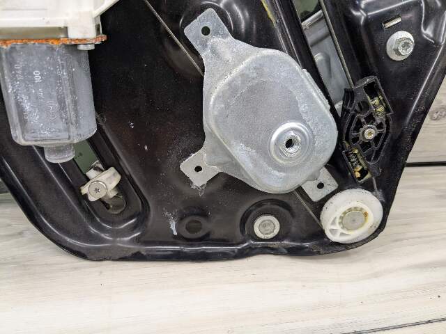 07-13 OEM BMW E93 335 M3 Rear Right Passenger Window Motor Lift Regulator Glass