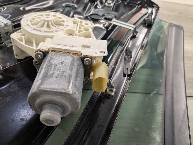 07-13 OEM BMW E93 335 M3 Rear Left Driver Side Window Motor Lift Regulator Glass