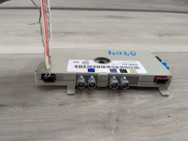 06-13 OEM BMW E93 335i Convertible Antenna Amplifier Module Diversity