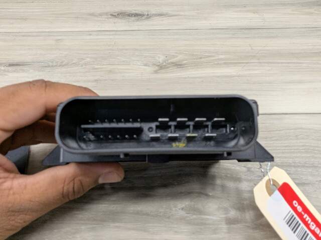 11-18 OEM BMW F10 F12 F13 F06 Electric Parking Park Brake Control Module EMF