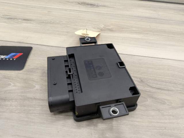 11-18 OEM BMW F10 F12 F13 F06 Electric Parking Park Brake Control Module EMF