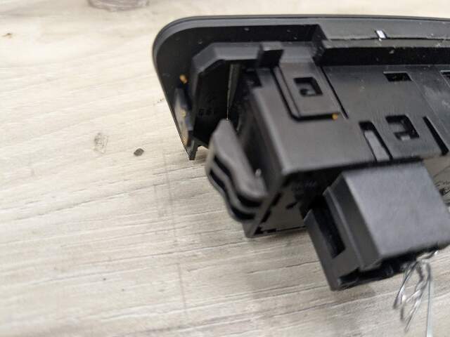 15-20 OEM BMW F80 F82 F83 F87 M2 M3 M4 Operating Unit Center Console Switch