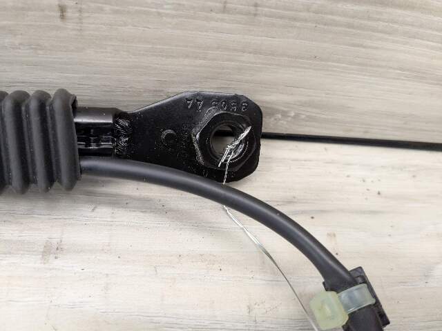 11-18 OEM BMW F25 F26 X3 X4 Front Driver Left Seatbelt Seat Belt Buckle